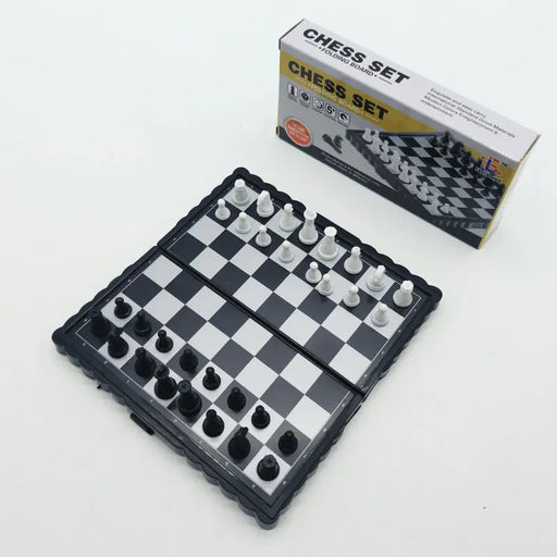 Mini Chess Foldable Plastic Portable Chess With Magnetic