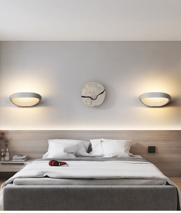 Minimalist Aluminum LED Wall Lamp