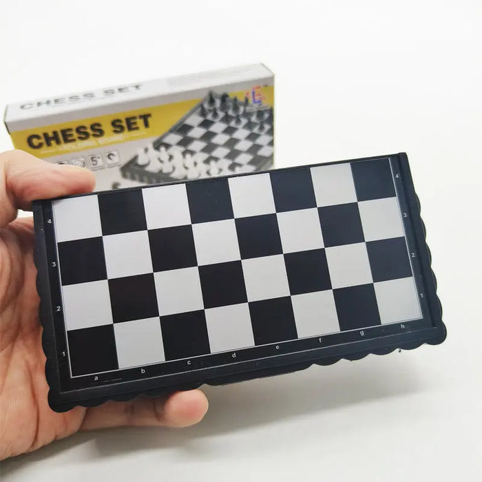 Mini Chess Foldable Plastic Portable Chess With Magnetic